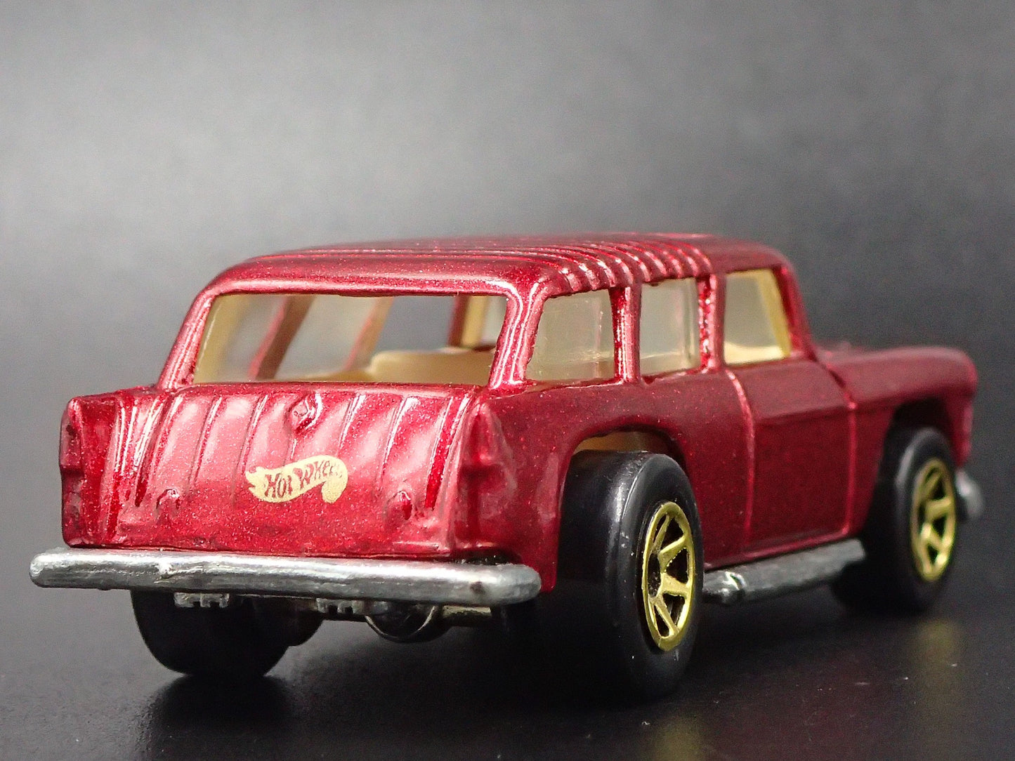 1955 55 CHEVY CHEVROLET NOMAD STATION WAGON RED 1:64 SCALE DIECAST MODEL CAR