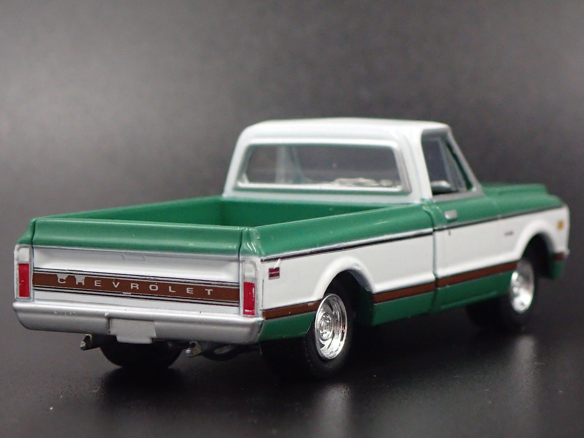 1972 72 CHEVY CHEVROLET C-10 PICKUP TRUCK GREEN 1/64 SCALE DIECAST MODEL CAR