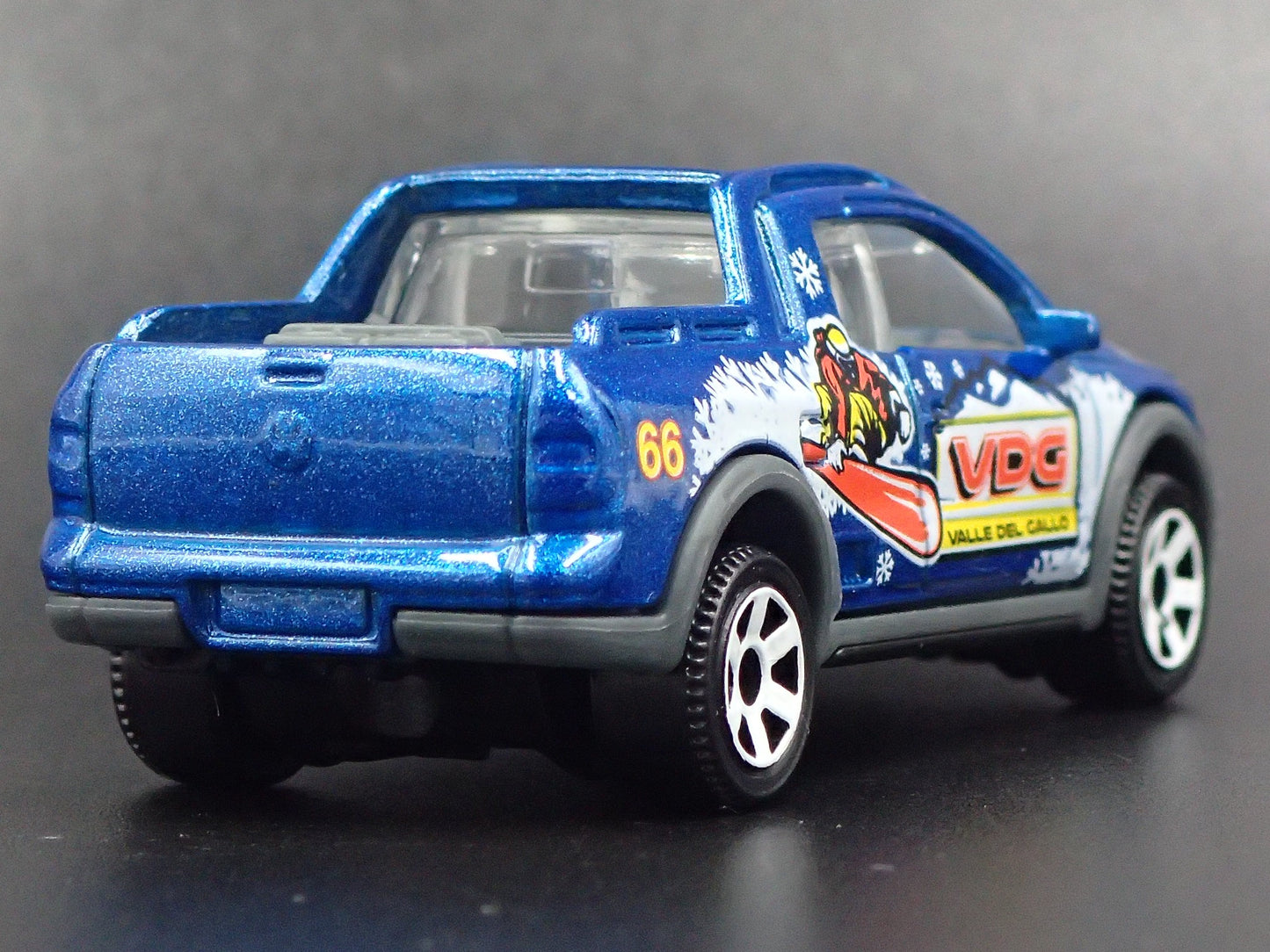 2011-2018 VW VOLKSWAGEN SAVEIRO PICKUP TRUCK BLUE 1:64 SCALE DIECAST MODEL CAR