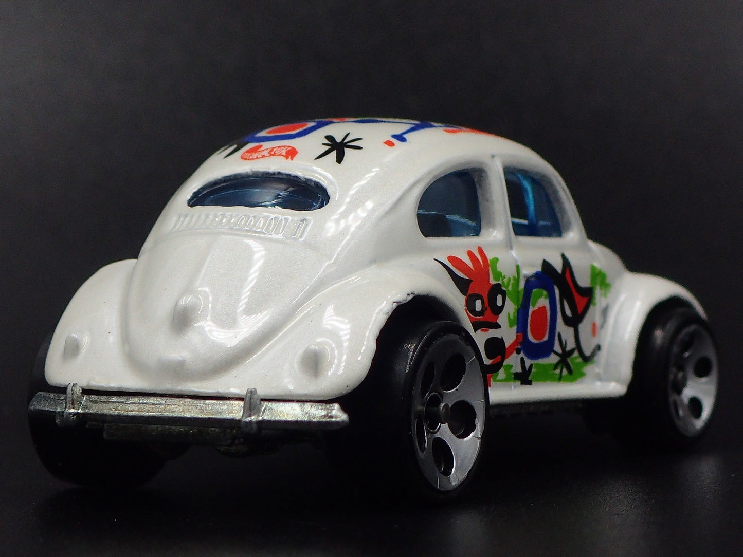 1960-1967 VW VOLKSWAGEN CLASSIC BEETLE BUG 1:64 SCALE DIORAMA DIECAST MODEL CAR
