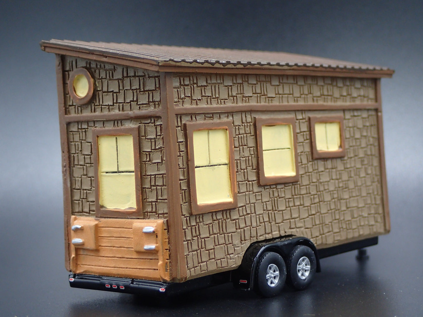 TINY HOUSE HOME FLAT BED TRAILER CAMPER W/ HITCH 1:64 SCALE DIORAMA RESIN MODEL