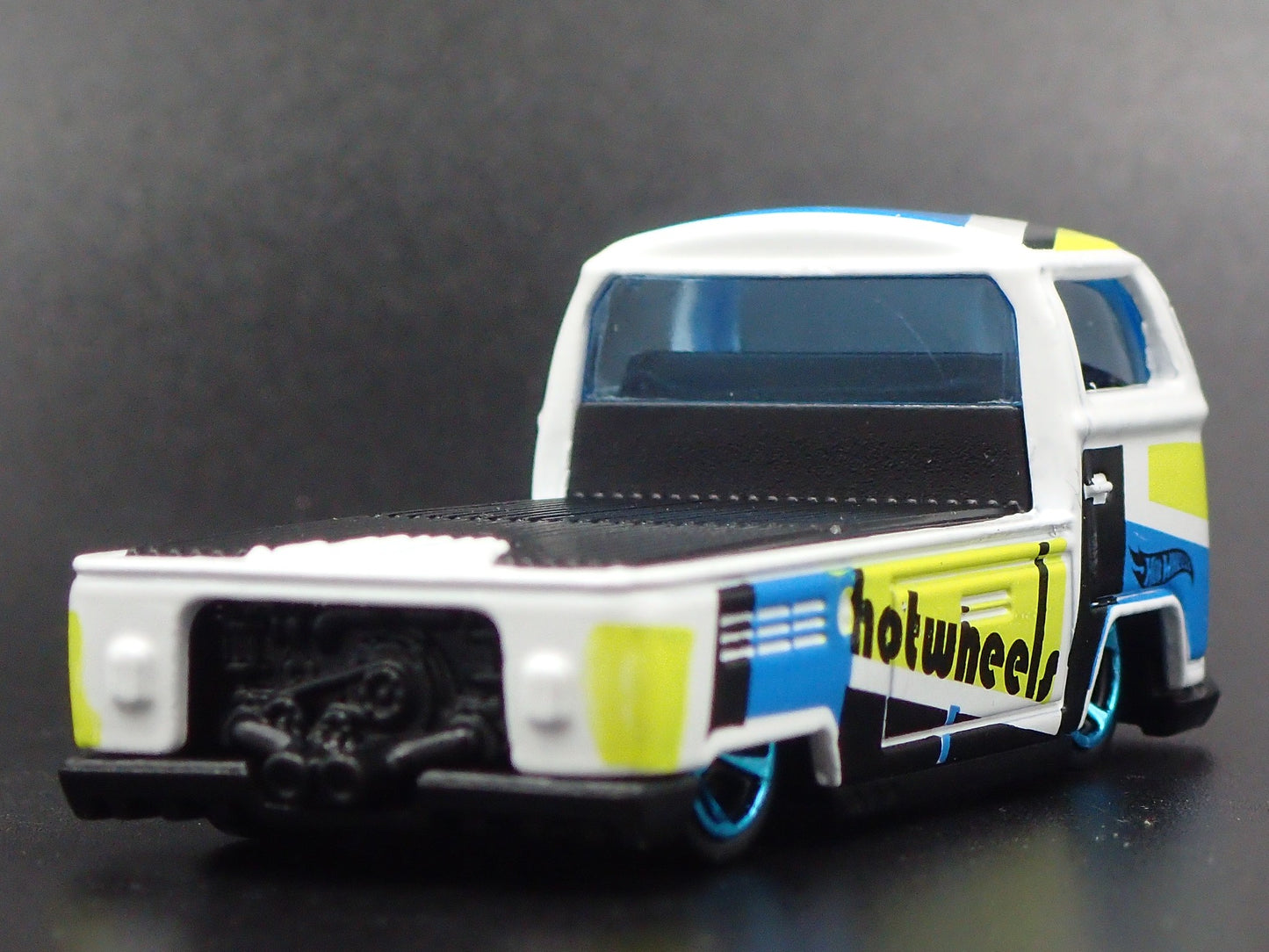 1967-1979 VW VOLKSWAGEN TYPE 2 T2 SINGLE CAB PICKUP 1:64 SCALE DIECAST MODEL CAR