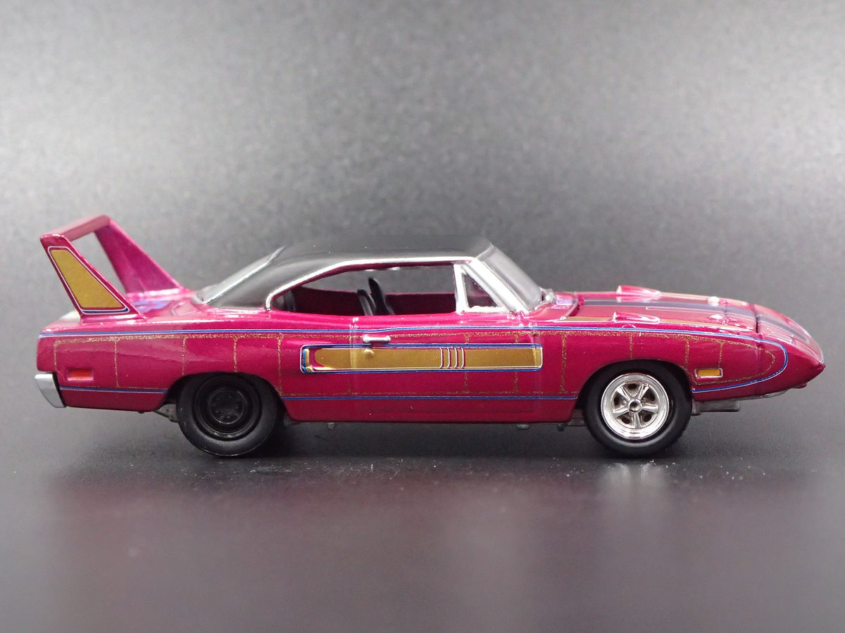 1970 PLYMOUTH SUPERBIRD DRAG RACING BARN FIND 1:64 SCALE DIECAST MODEL CAR