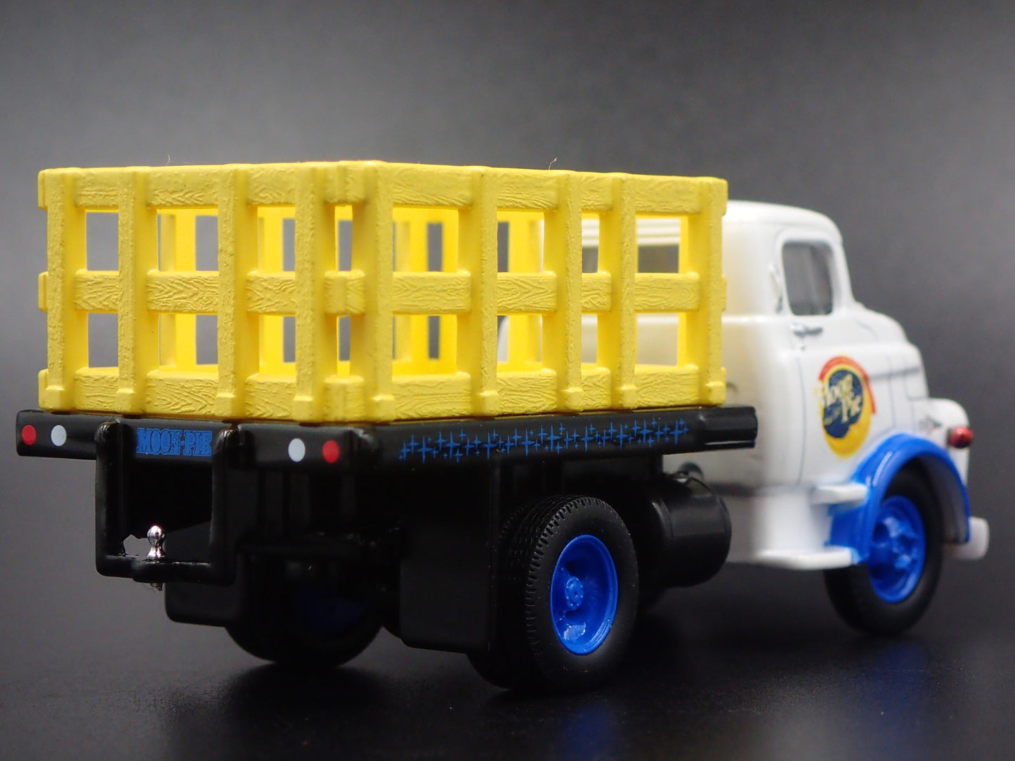 1957 57 DODGE 700 COE STAKE BED TRUCK MOON PIE RARE 1/64 SCALE DIECAST MODEL CAR