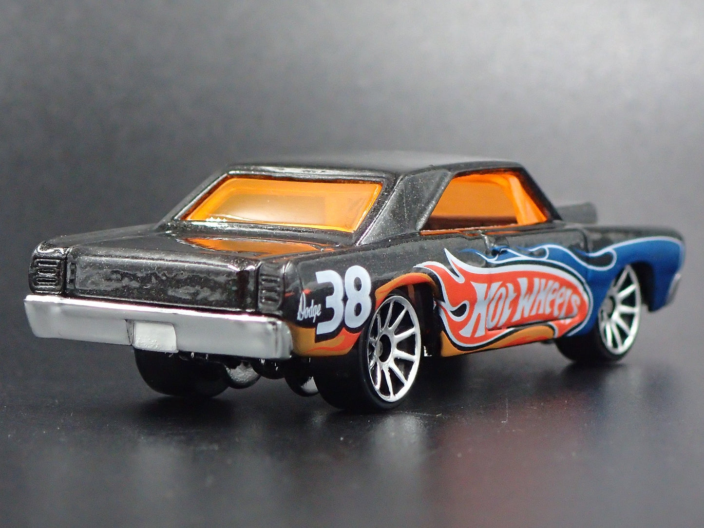 1968 68 DODGE DART BLACK RARE 1:64 SCALE COLLECTIBLE DIORAMA DIECAST MODEL CAR