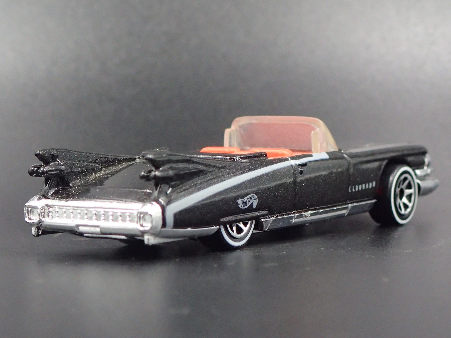1959 59 CADILLAC ELDORADO CONVERTIBLE 1:64 SCALE COLLECTIBLE DIECAST MODEL CAR