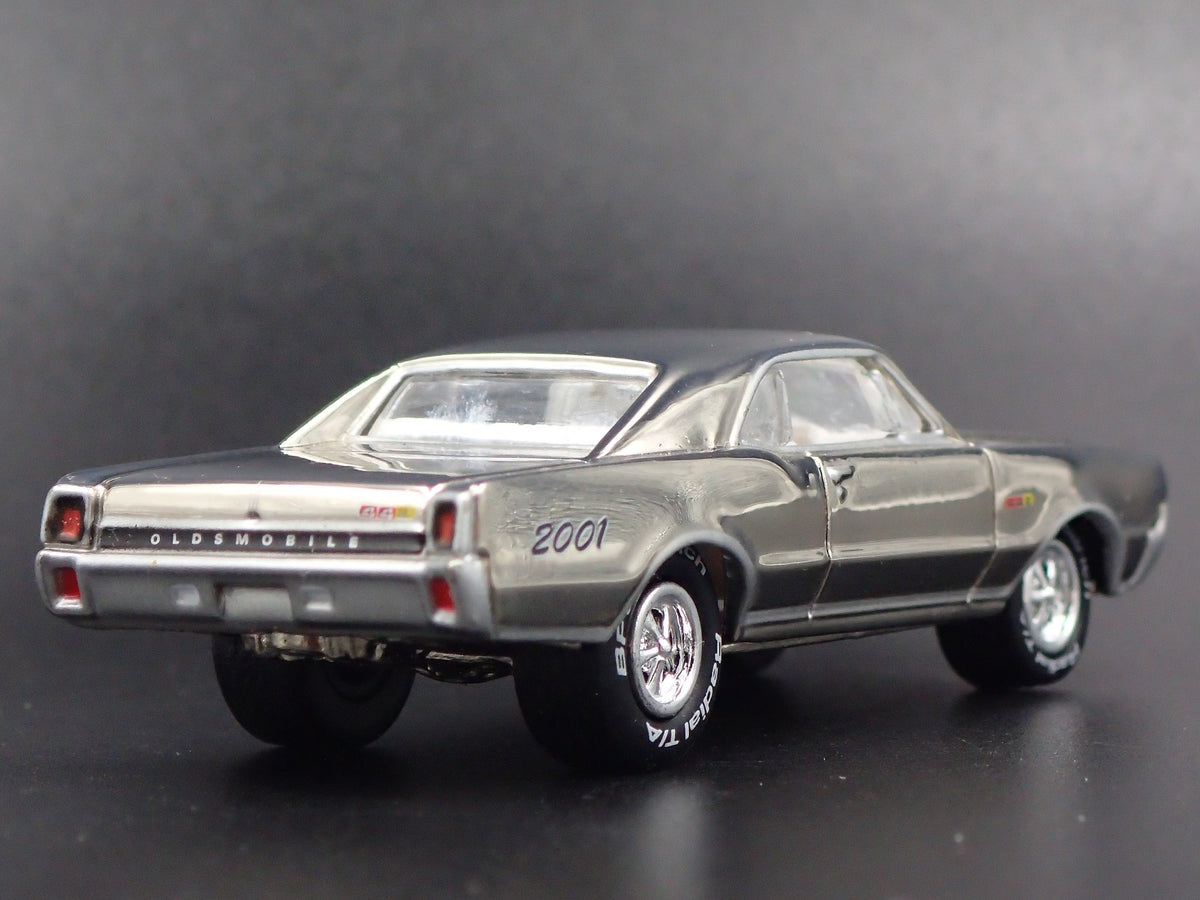 1967 OLDS OLDSMOBILE CUTLASS RARE 1:64 COLLECTIBLE DIORAMA DIECAST MODEL CAR-Burning Rubber Toy Company
