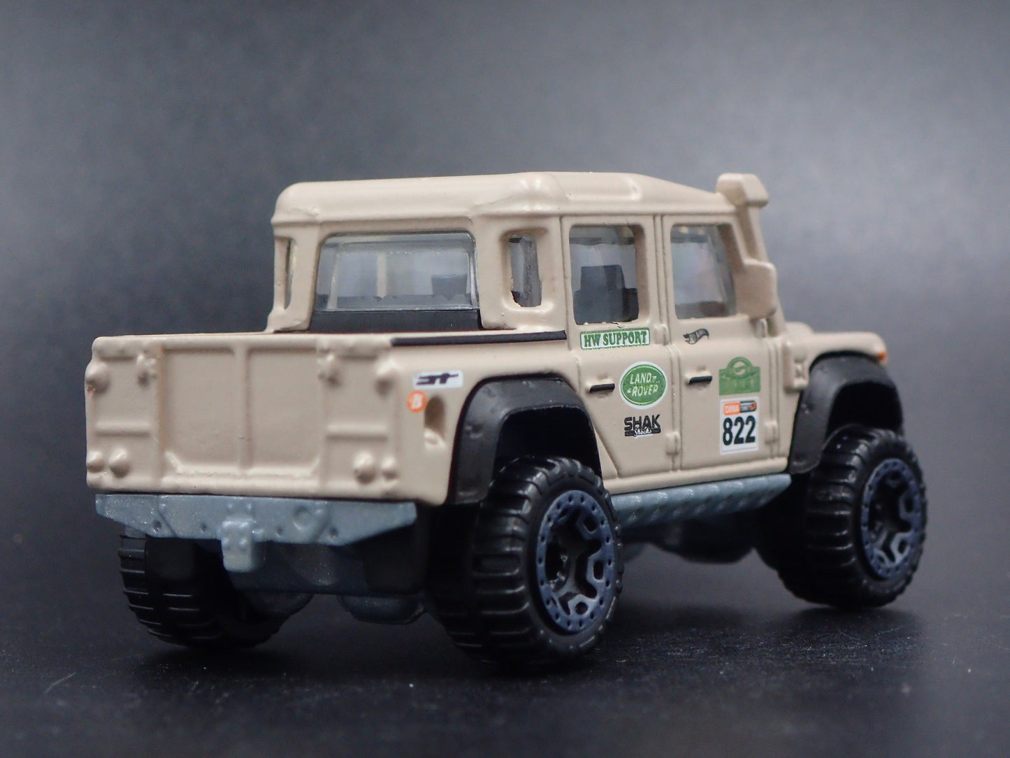 1990-2016 LAND ROVER DEFENDER DOUBLE CAB PICKUP 1/64 SCALE DIECAST MODEL CAR