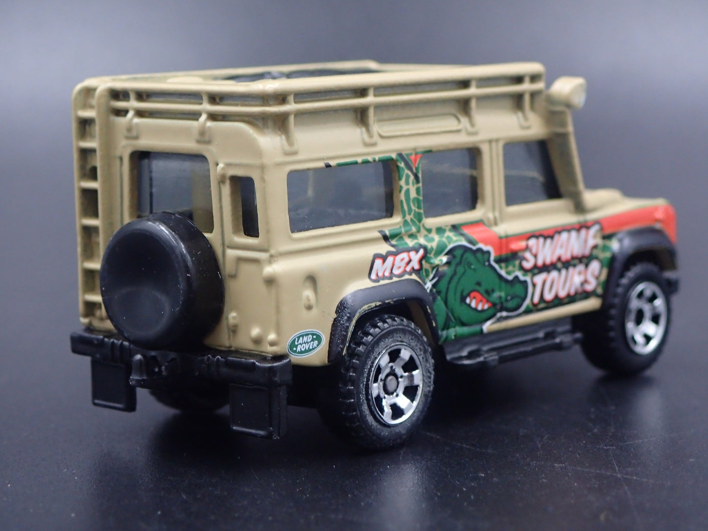 1983-1990 LAND ROVER DEFENDER 110 TAN RARE 1/64 SCALE DIORAMA DIECAST MODEL CAR