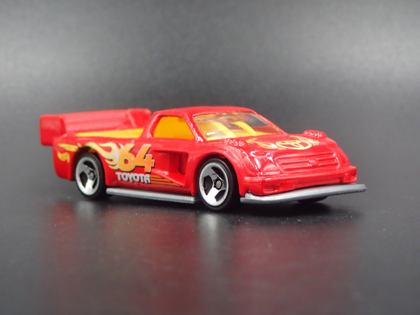 TOYOTA PIKES PEAK TACOMA RACE PICKUP TRUCK 1:64 SCALE DIORAMA DIECAST MODEL CAR