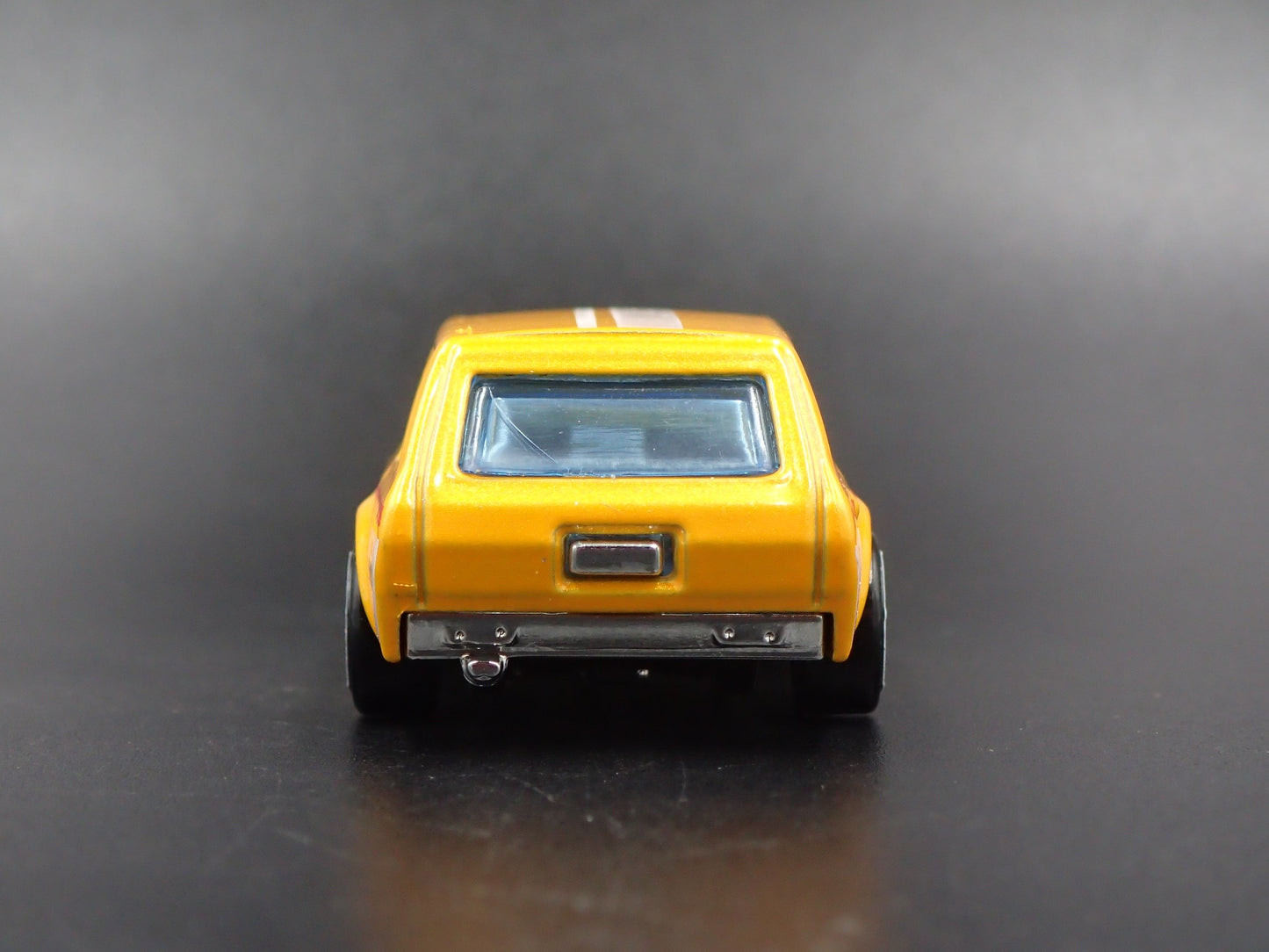 1968-1973 DATSUN 510 STATION WAGON YELLOW 1:64 SCALE DIORAMA DIECAST MODEL CAR