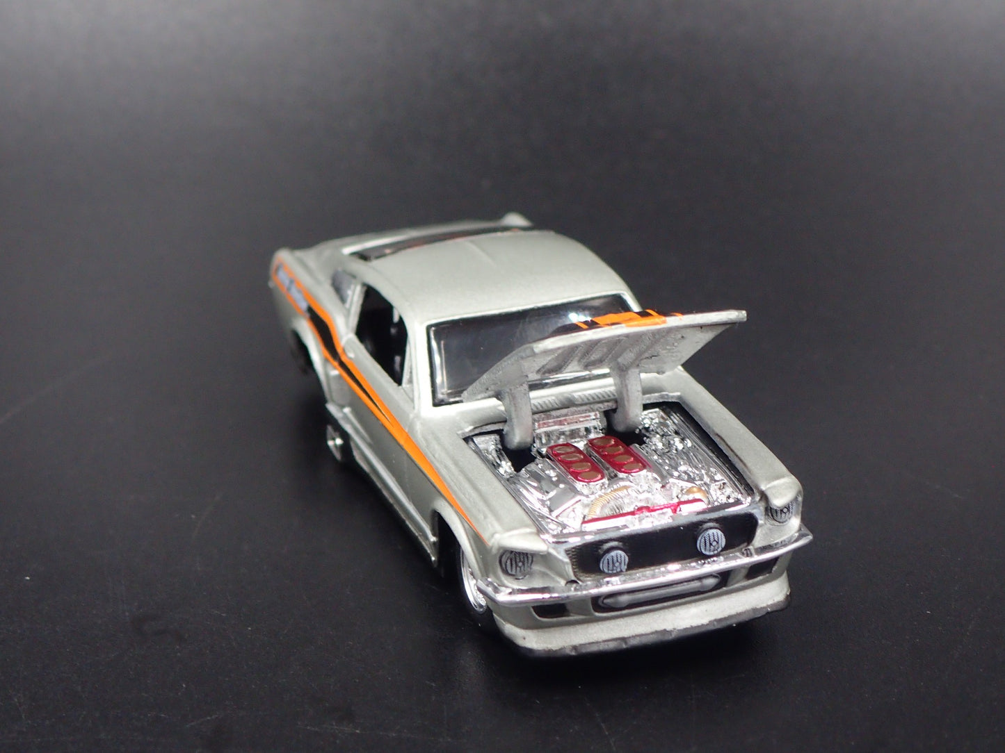 1967 67 FORD MUSTANG GT FASTBACK HARLEY DAVIDSON 1:64 SCALE DIECAST MODEL CAR