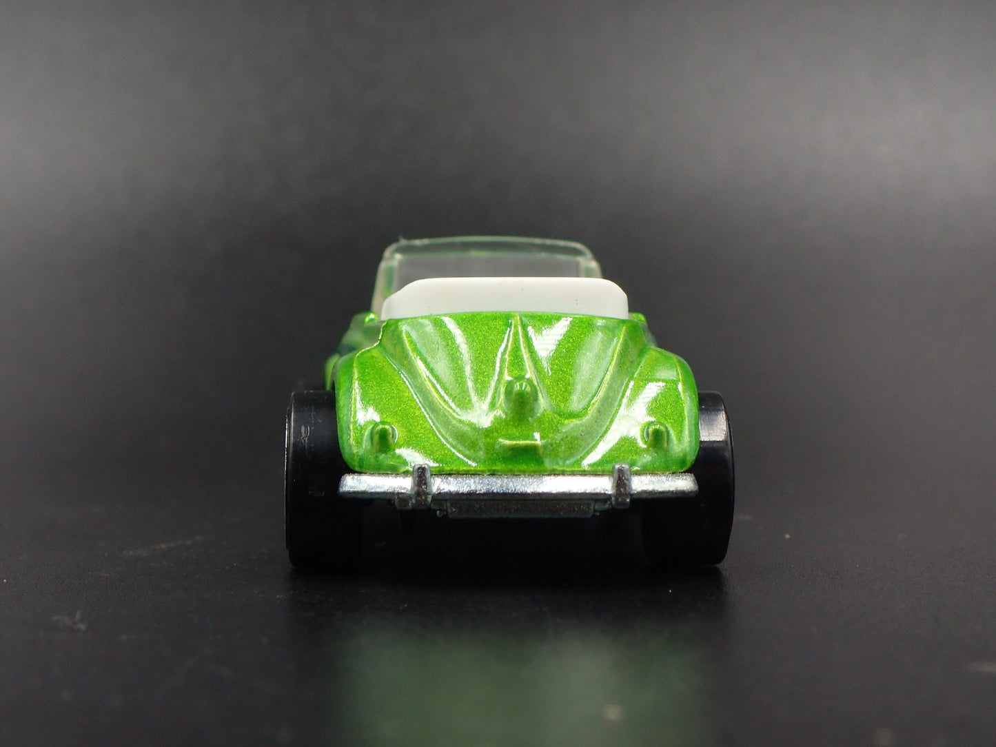 1949 VW VOLKSWAGEN BEETLE BUG CONVERTIBLE 1:64 SCALE DIORAMA DIECAST MODEL CAR