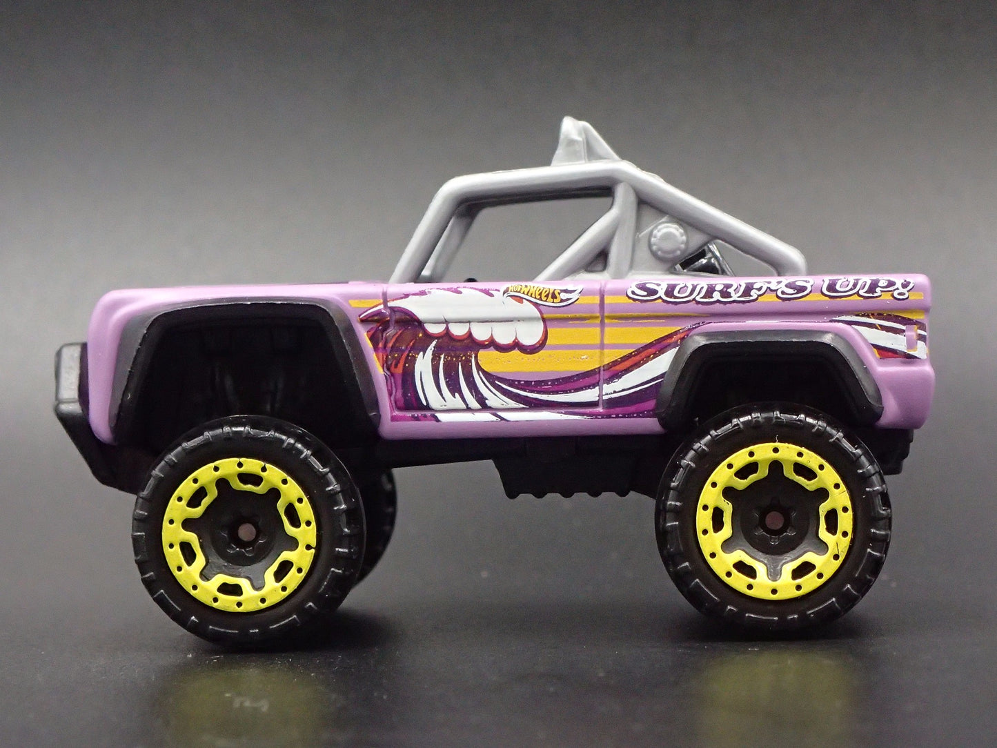 1966-1977 FORD BRONCO 4X4 OFF ROAD CUSTOM PURPLE 1:64 SCALE DIECAST MODEL CAR