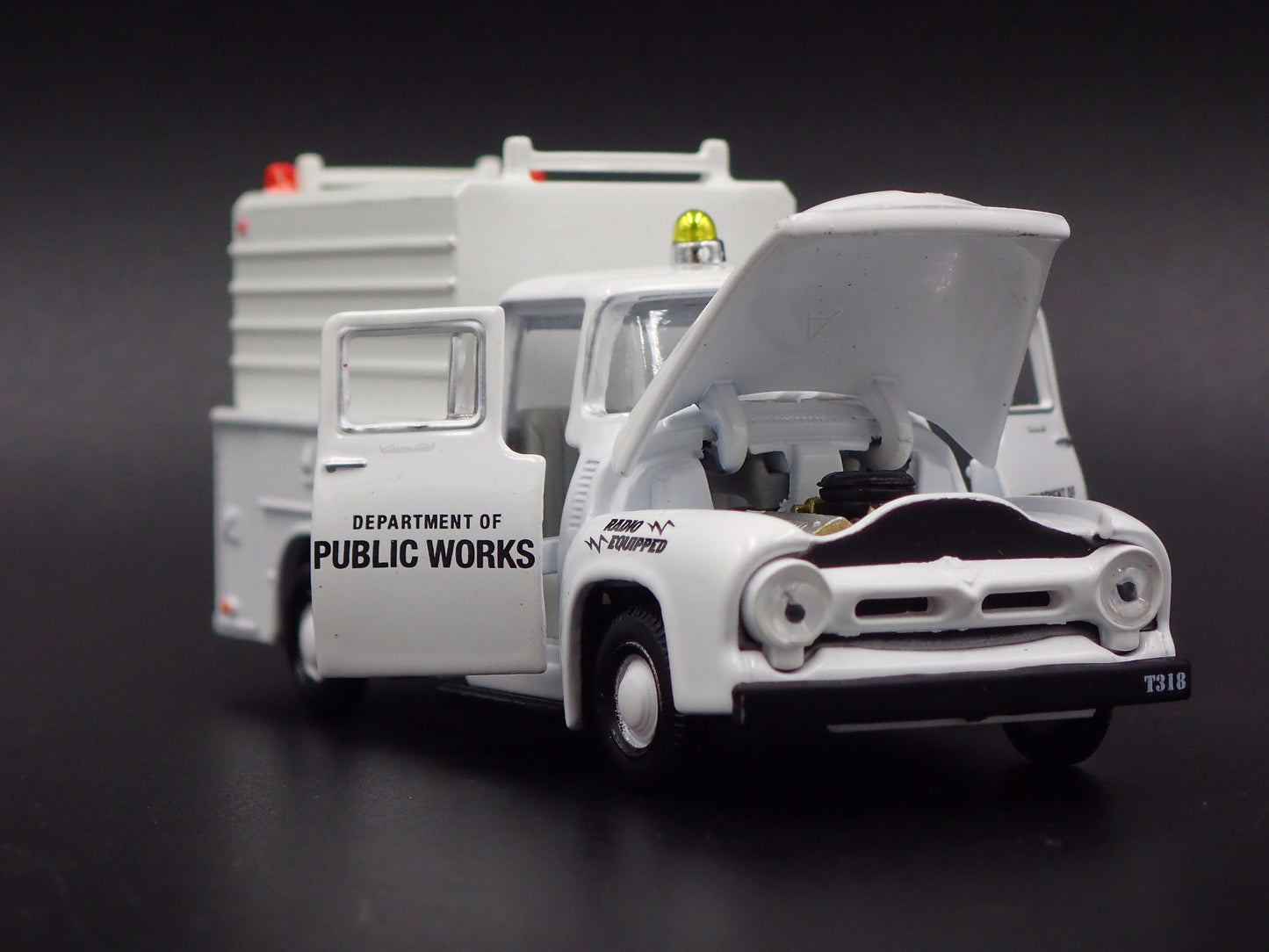 1956 56 FORD F100 PUBLIC WORKS TRUCK WHITE 1:64 SCALE DIORAMA DIECAST MODEL CAR