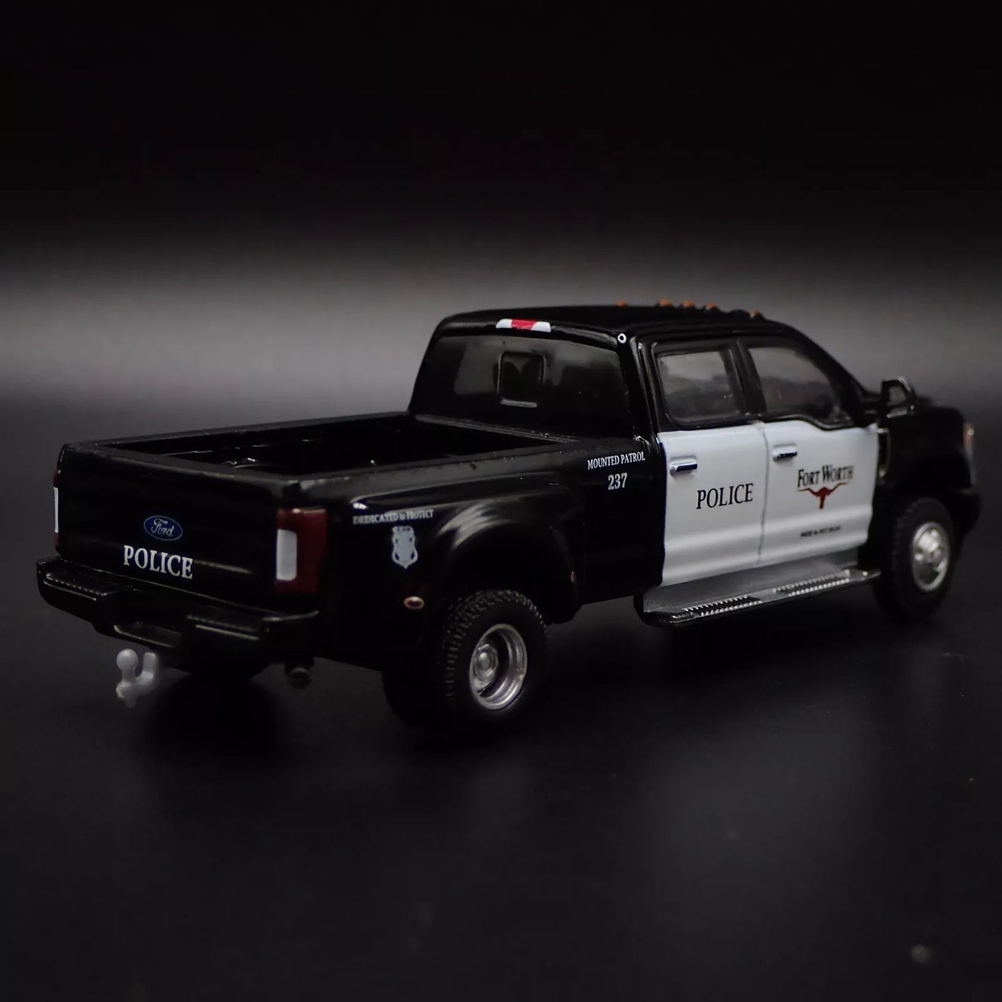 2019 FORD F350 DUALLY FORT WORTH TEXAS POLICE DEPT 1/64 SCALE DIECAST MODEL CAR