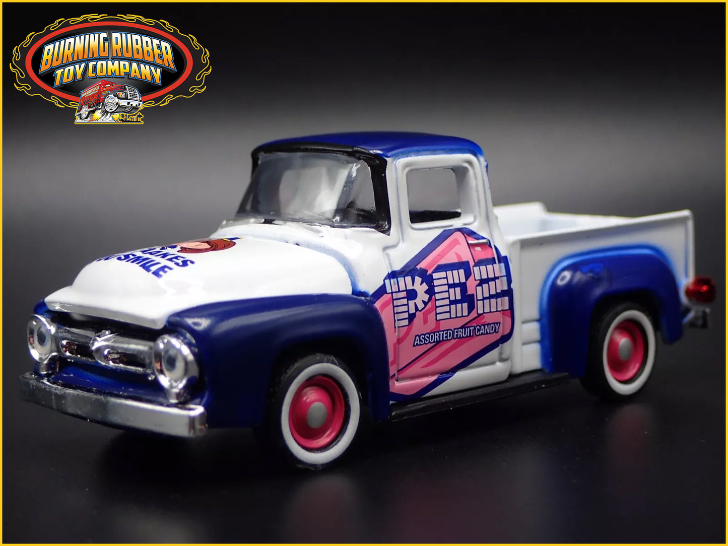 1956 56 FORD F100 PICKUP TRUCK PEZ WHITE 1:64 SCALE DIORAMA DIECAST MODEL CAR
