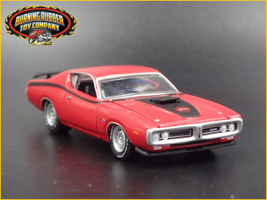 1971 71 DODGE CHARGER SUPER BEE RED 1:64 SCALE DIORAMA DIECAST MODEL CAR