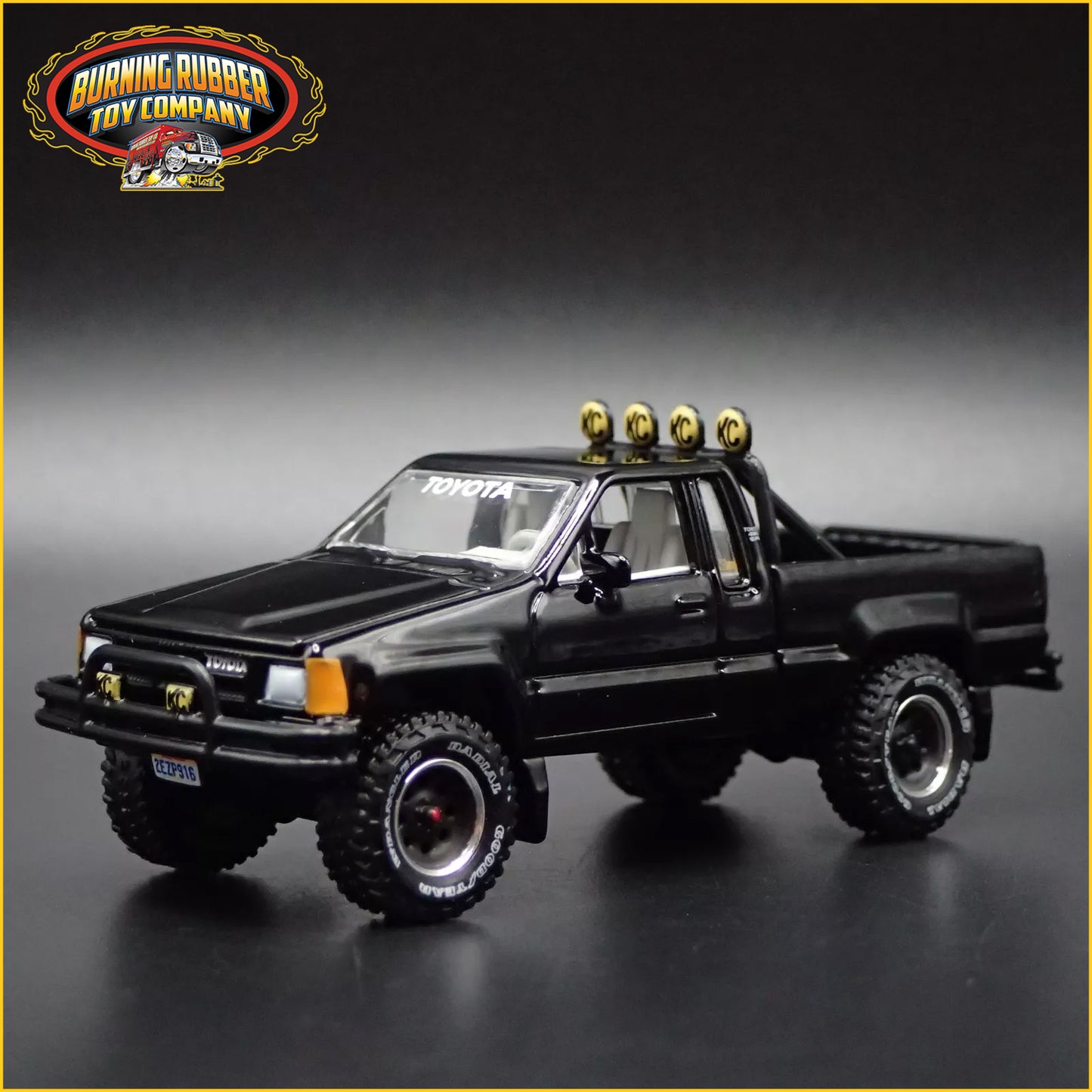 1984-1988 TOYOTA SR5 PICKUP TRUCK BLACK 1/64 SCALE COLLECTIBLE DIECAST MODEL CAR