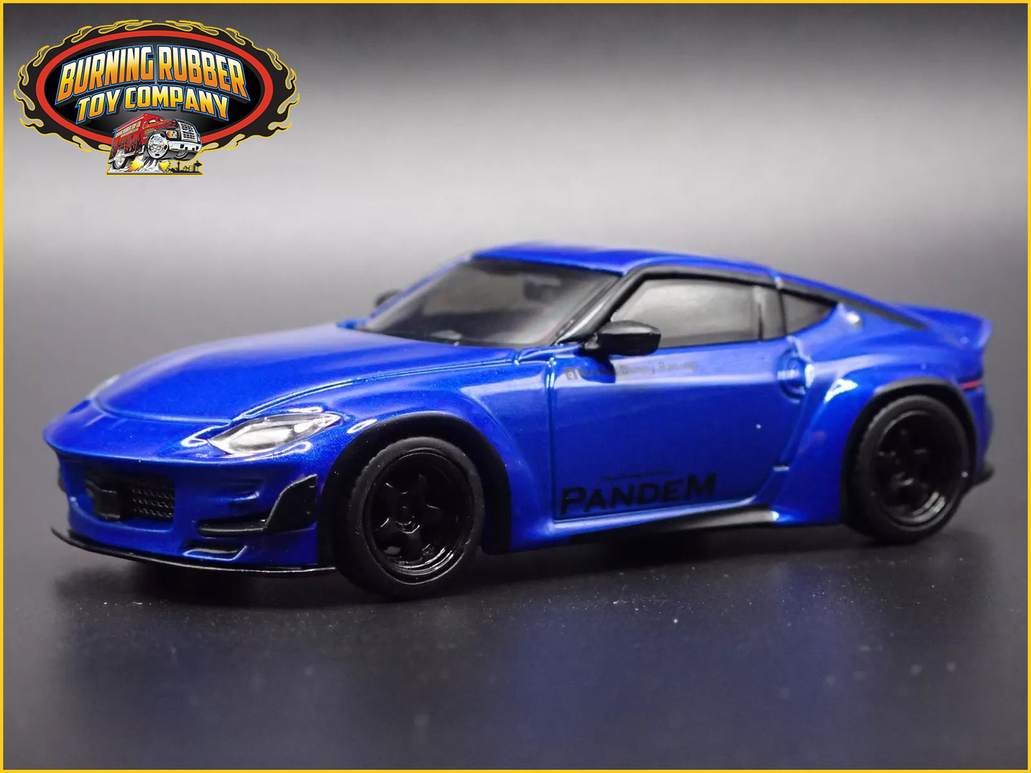 2023-2025 NISSAN Z PANDEM BLUE 1:64 SCALE COLLECTIBLE DIORAMA DIECAST MODEL CAR