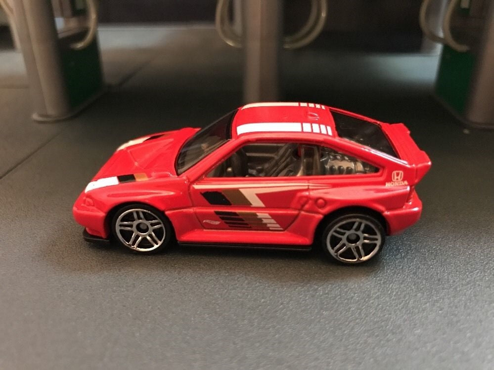 1984-1987 HONDA CRX RED 1:64 SCALE COLLECTIBLE DIORAMA DIECAST MODEL CAR