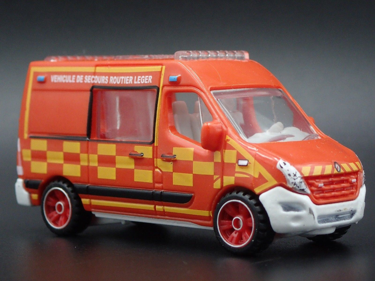 2018-2025 RENAULT MASTER AMBULANCE EMT SPRINTER 1:64 MB SCALE DIECAST MODEL CAR