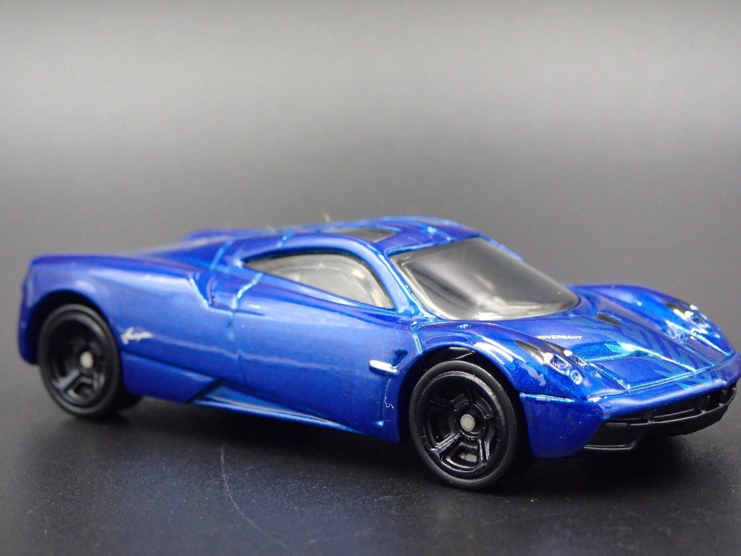 2011-2018 PAGANI HUAYRA SUPER CAR GRAN TURISMO BLUE 1/64 SCALE DIECAST MODEL CAR