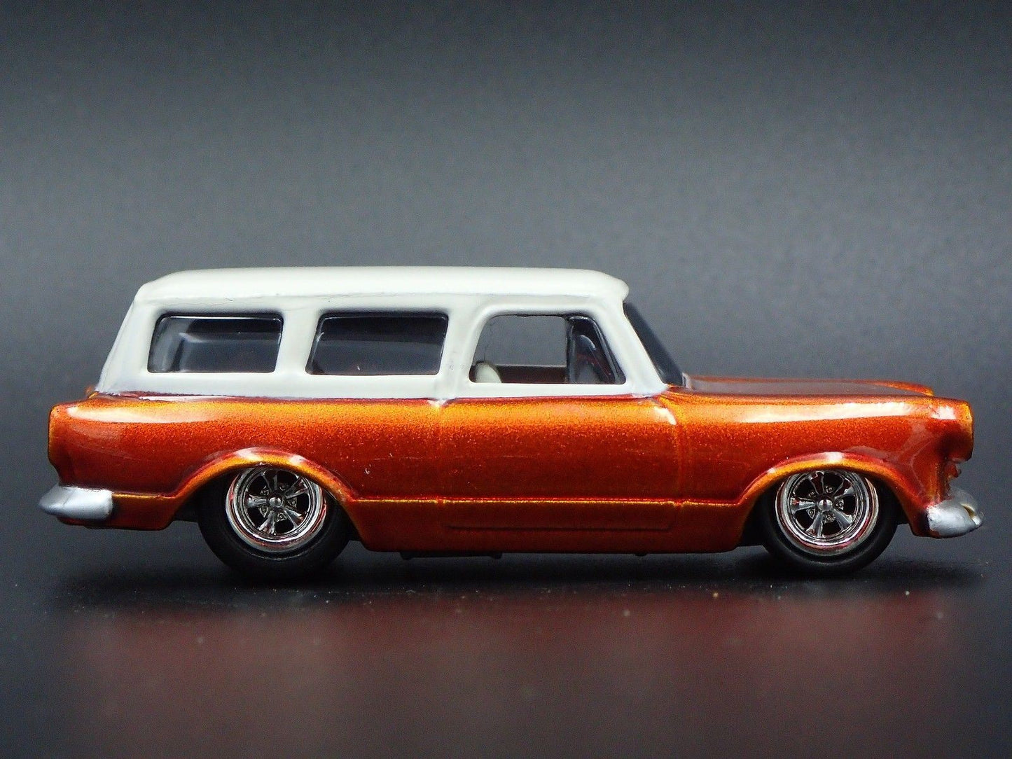 1959 59 AMC RAMBLER WAGON RARE 1/64 SCALE COLLECTIBLE DIORAMA DIECAST MODEL CAR