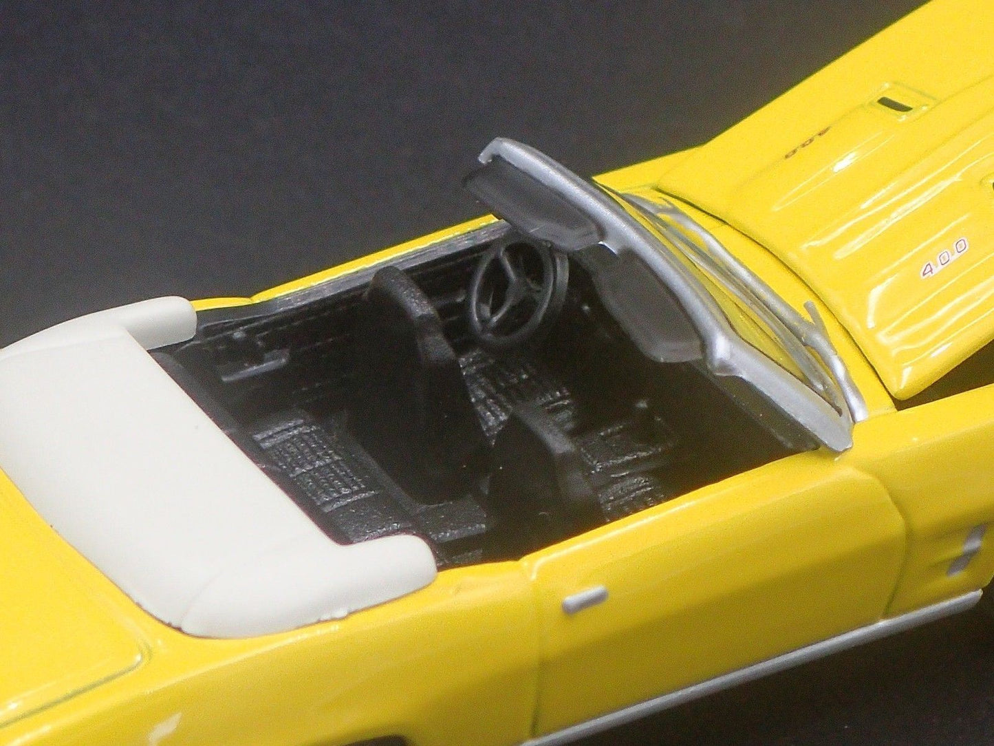 1969 69 PONTIAC FIREBIRD 400 CONVERTIBLE 1/64 SCALE COLLECTIBLE DIECAST MODEL CAR