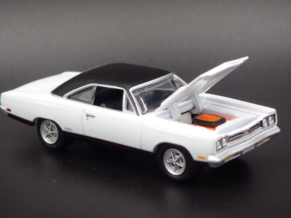 1969 PLYMOUTH GTX RARE 1/64 SCALE LIMITED COLLECTIBLE DIORAMA DIECAST MODEL CAR-Burning Rubber Toy Company