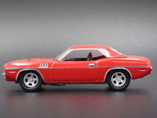 1971 71 PLYMOUTH CUDA RED 1:64 SCALE COLLECTIBLE DIORAMA DIECAST MODEL CAR