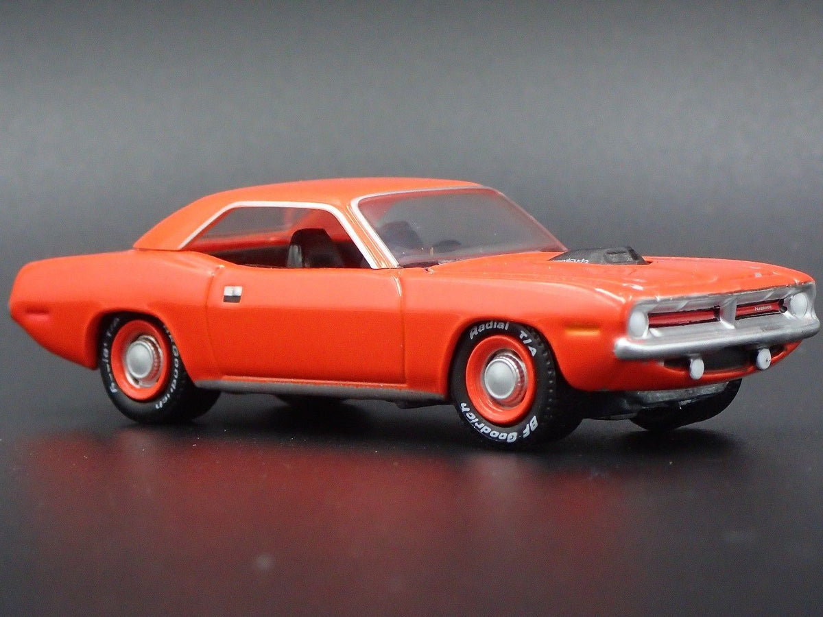 1970 PLYMOUTH HEMI CUDA RARE 1:64 SCALE COLLECTIBLE DIORAMA DIECAST MODEL CAR-Burning Rubber Toy Company