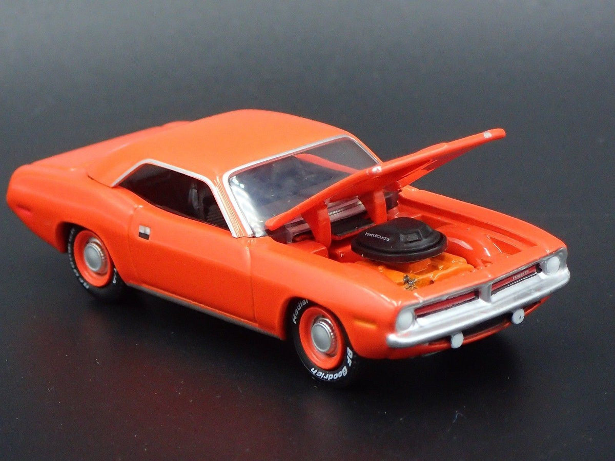 1970 PLYMOUTH HEMI CUDA RARE 1:64 SCALE COLLECTIBLE DIORAMA DIECAST MODEL CAR-Burning Rubber Toy Company