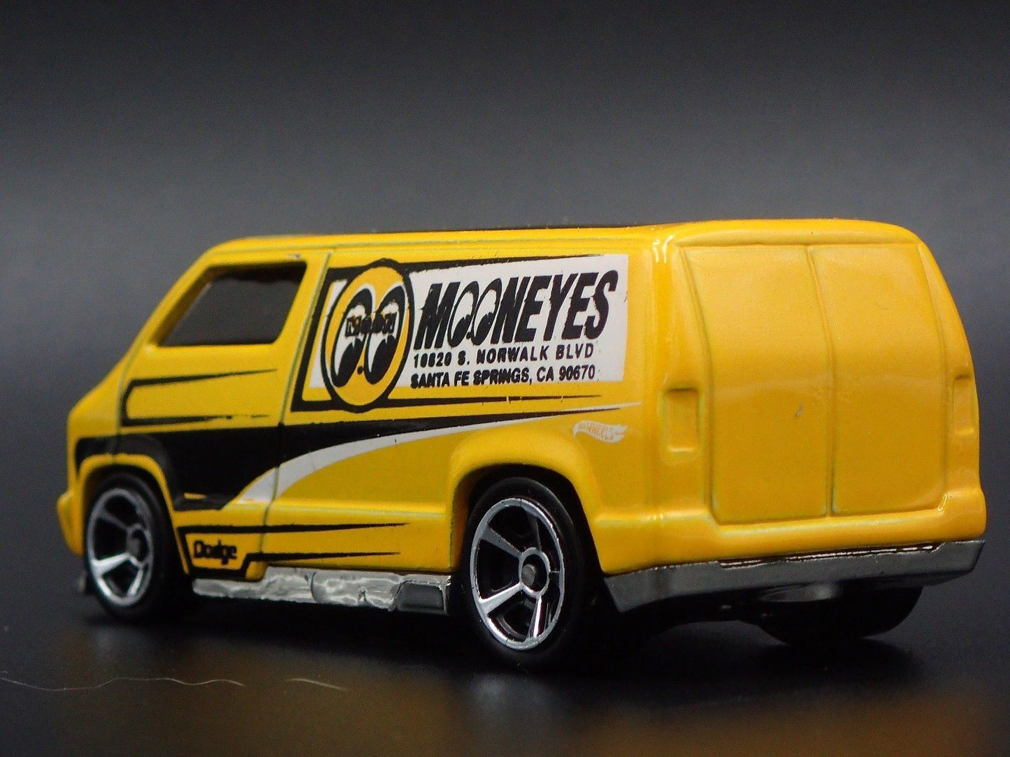 1977 77 DODGE CUSTOM VAN MOONEYES RARE 1:64 SCALE COLLECTIBLE DIECAST MODEL CAR