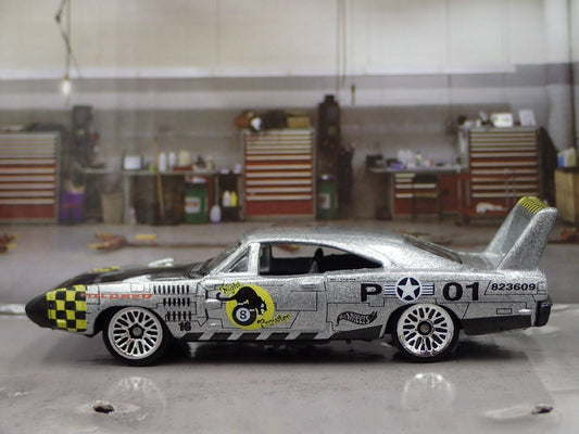 1969 69 DODGE CHARGER DAYTONA SILVER 1/64 SCALE DIECAST COLLECTIBLE MODEL CAR