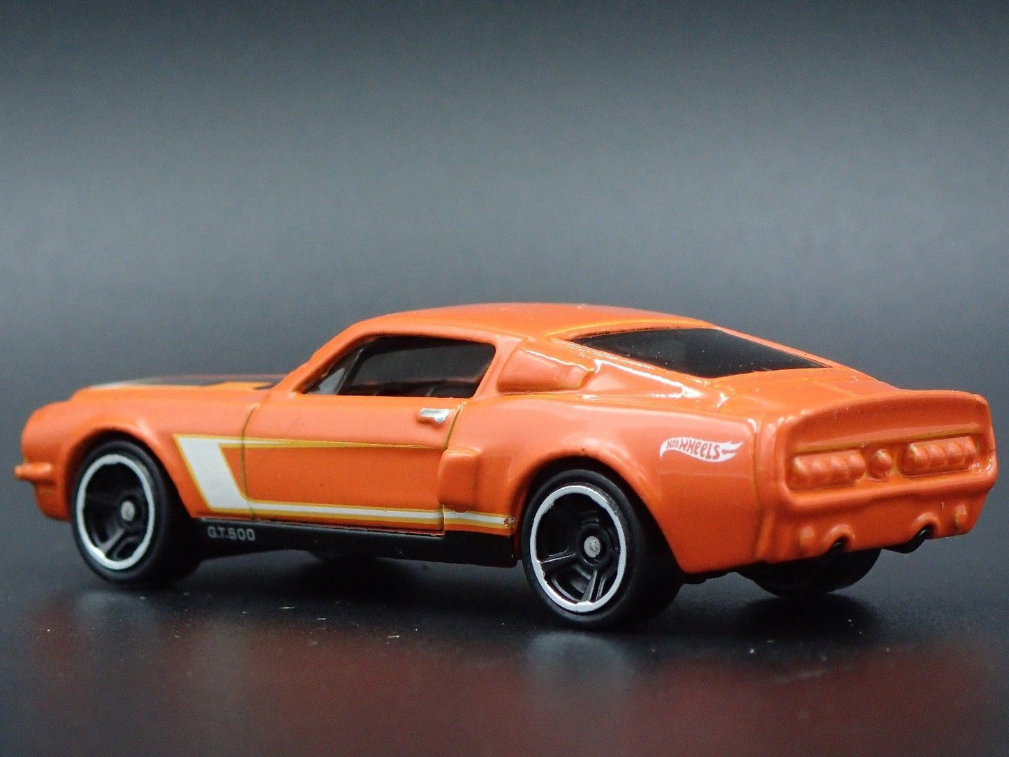 1968 68 FORD MUSTANG SHELBY GT500 FASTBACK 1:64 SCALE DIORAMA DIECAST  MODEL CAR