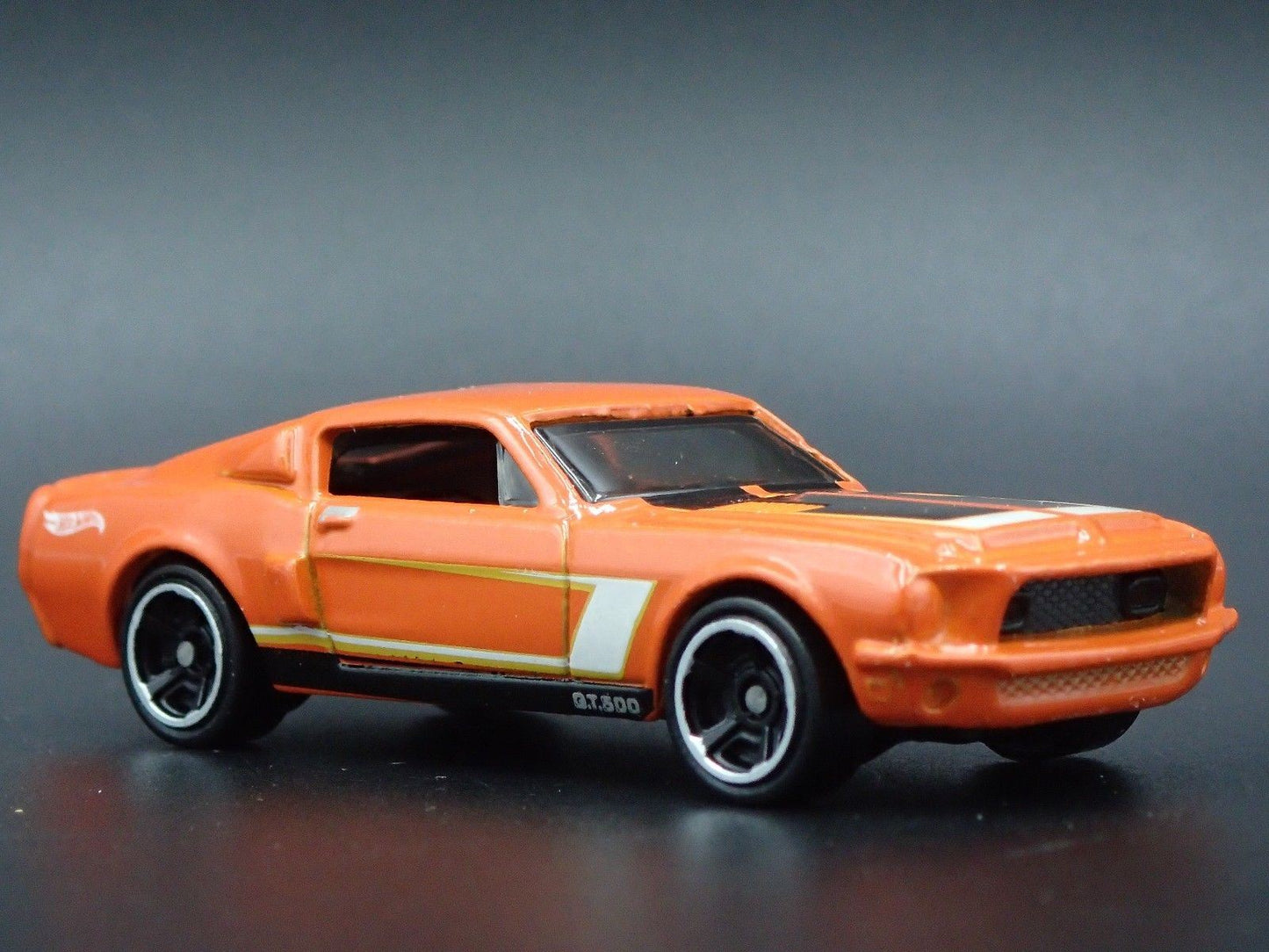 1968 68 FORD MUSTANG SHELBY GT500 FASTBACK 1:64 SCALE DIORAMA DIECAST  MODEL CAR