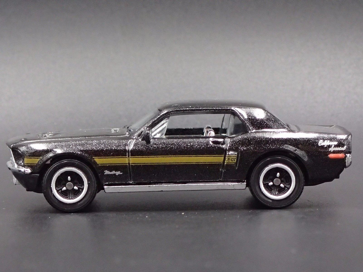 1968 68 FORD MUSTANG COUPE GTCS 1:64 SCALE COLLECTIBLE DIORAMA DIECAST MODEL CAR-Burning Rubber Toy Company
