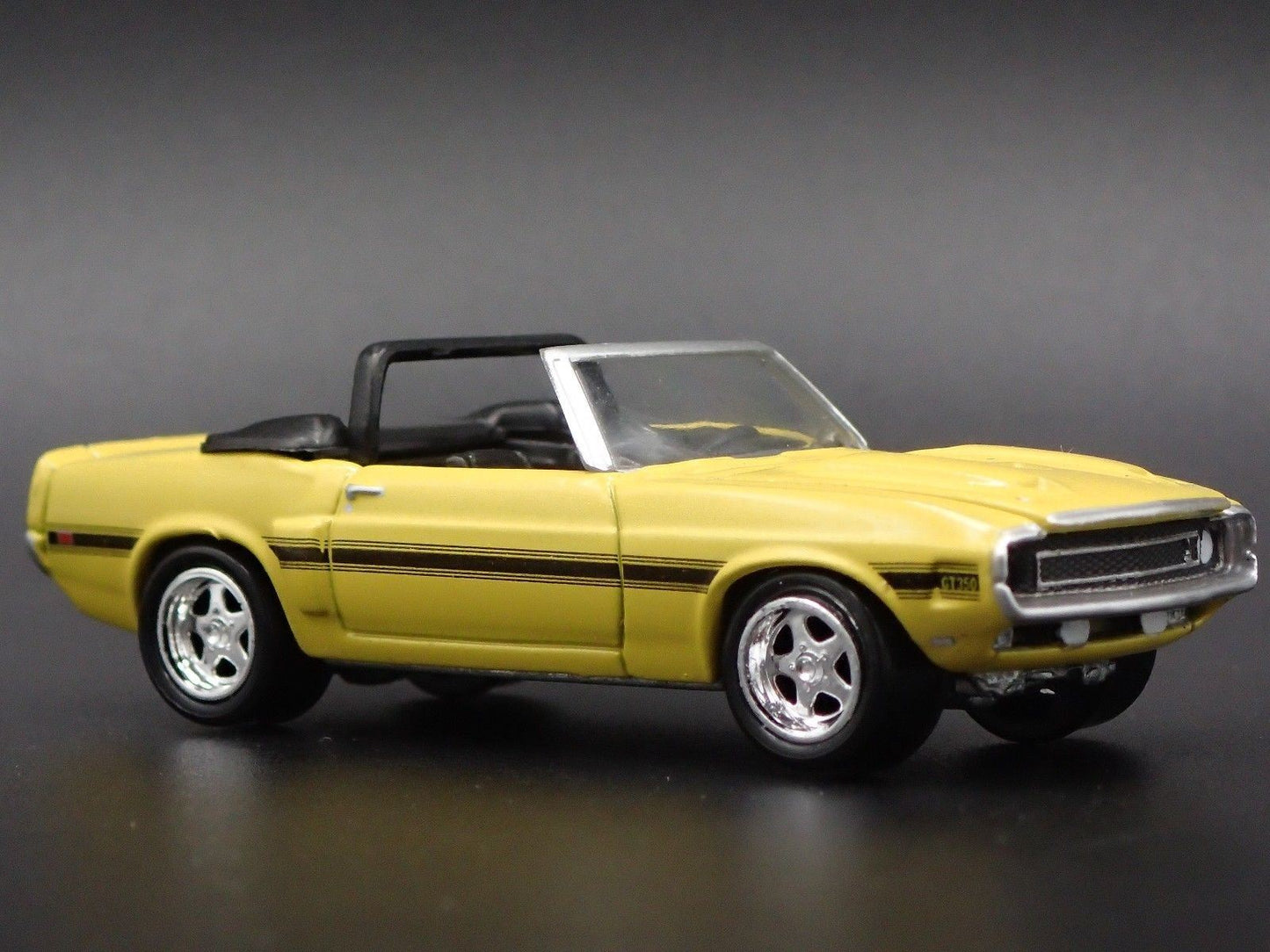 1969 69 FORD MUSTANG SHELBY GT350 CONVERTIBLE RARE 1/64 SCALE DIECAST MODEL CAR