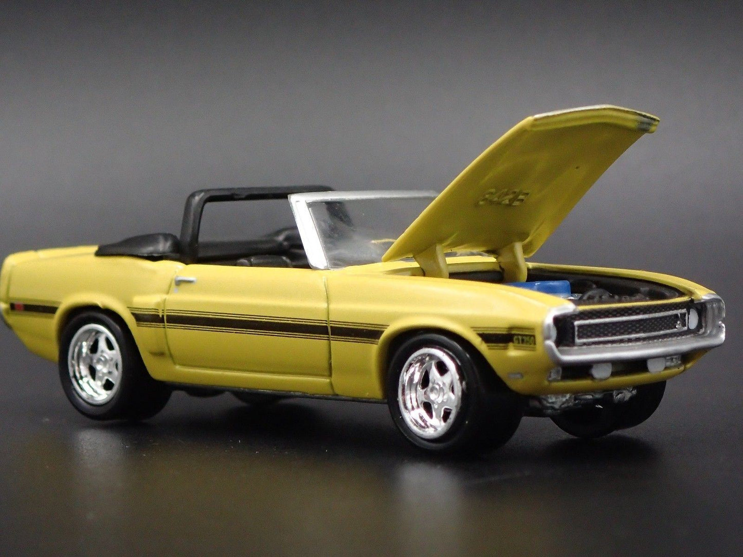 1969 69 FORD MUSTANG SHELBY GT350 CONVERTIBLE RARE 1/64 SCALE DIECAST MODEL CAR