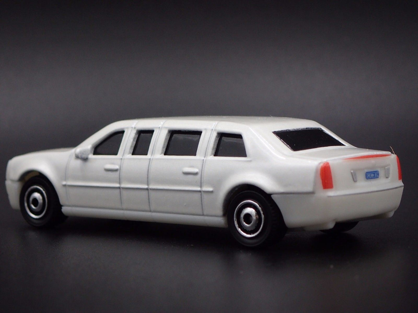 CADILLAC ONE USA PRESIDENT LIMO LIMOUSINE 1:64 SCALE DIORAMA DIECAST MODEL CAR