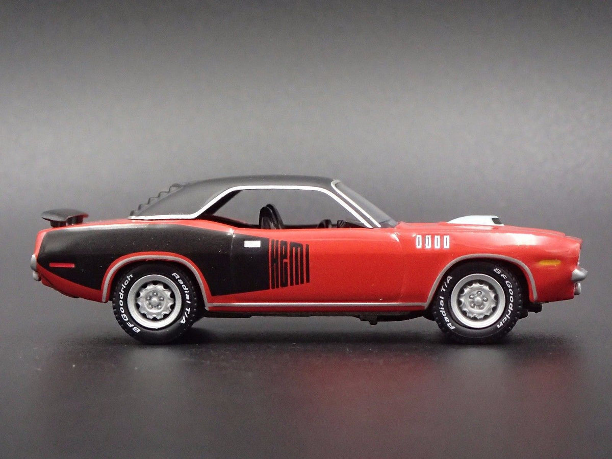 1971 PLYMOUTH HEMI CUDA RARE 1:64 SCALE COLLECTIBLE DIORAMA DIECAST MODEL CAR-Burning Rubber Toy Company