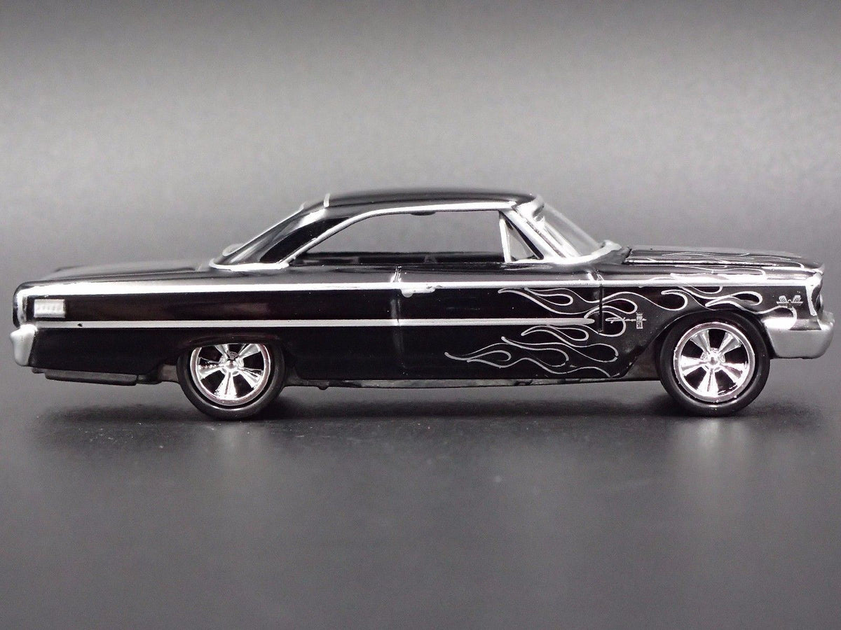 1963 Ford Galaxie 500 RARE 1/64 COLLECTIBLE DIORAMA DIECAST MODEL CAR-Burning Rubber Toy Company