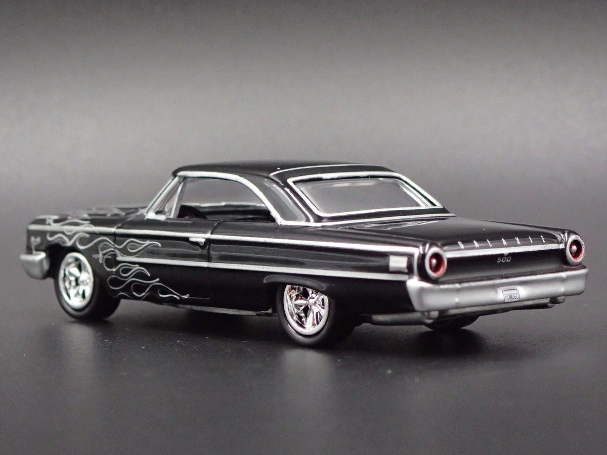 1963 Ford Galaxie 500 RARE 1/64 COLLECTIBLE DIORAMA DIECAST MODEL CAR-Burning Rubber Toy Company