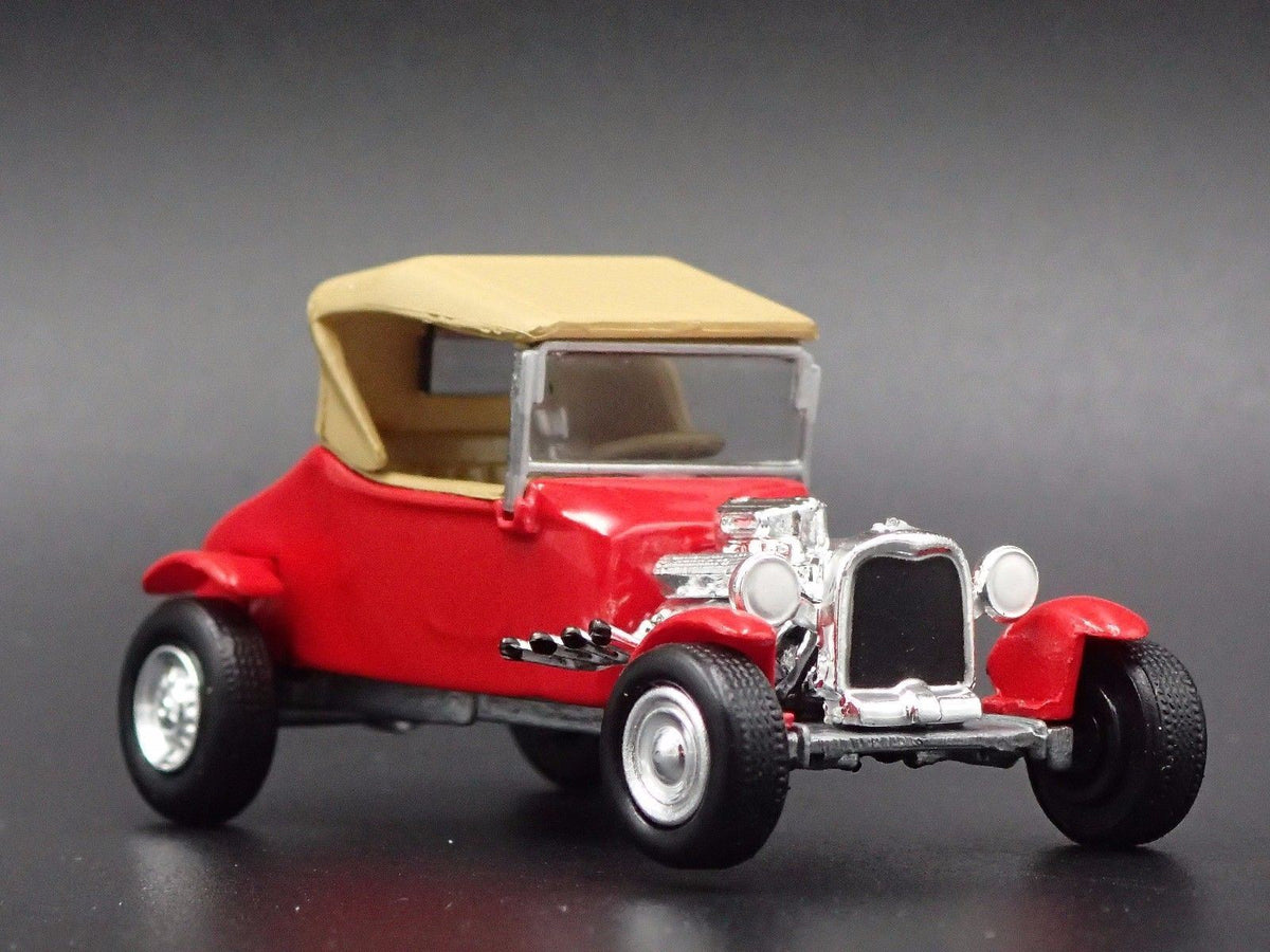 1927 FORD MODEL T ROADSTER RARE 1:64 COLLECTIBLE DIORAMA DIECAST MODEL CAR-Burning Rubber Toy Company