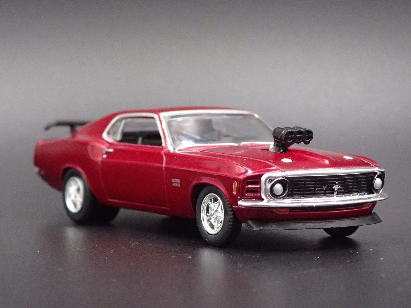 1970 70 FORD MUSTANG FASTBACK BOSS 429 RARE 1:64 SCALE DIORAMA DIECAST MODEL CAR