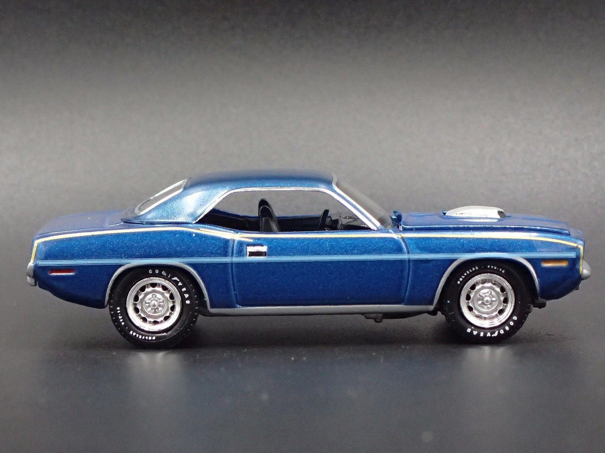 1970 PLYMOUTH HEMI CUDA RARE 1:64 SCALE COLLECTIBLE DIORAMA DIECAST MODEL CAR-Burning Rubber Toy Company