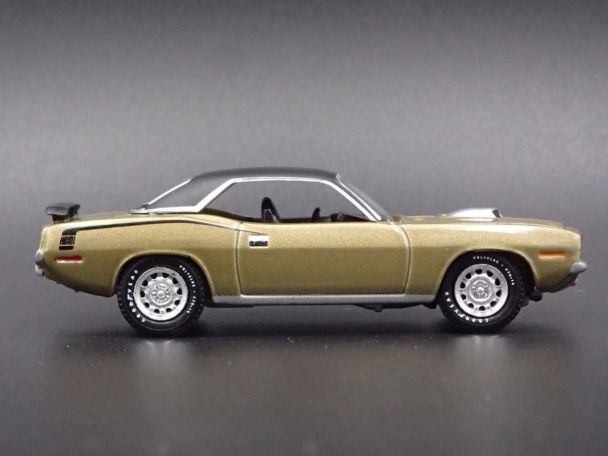 1970 70 PLYMOUTH HEMI CUDA RARE 1:64 SCALE COLLECTIBLE DIORAMA DIECAST MODEL CAR-Burning Rubber Toy Company