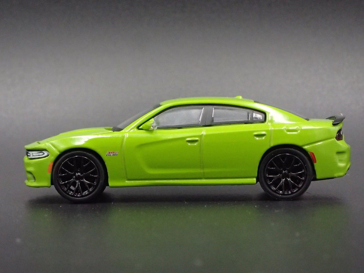 2017 DODGE CHARGER SRT 392 RARE 1:64 COLLECTIBLE DIORAMA DIECAST MODEL CAR-Burning Rubber Toy Company