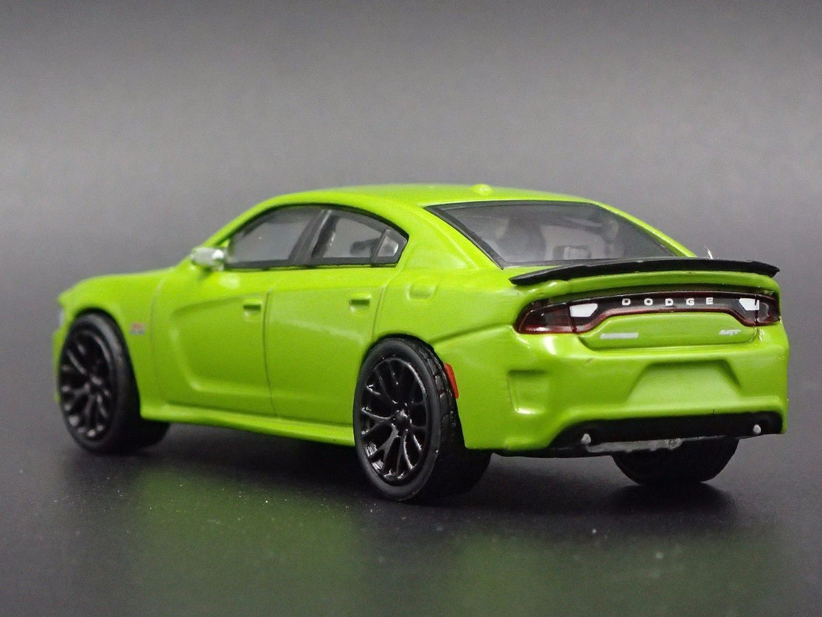 2017 DODGE CHARGER SRT 392 RARE 1:64 COLLECTIBLE DIORAMA DIECAST MODEL CAR-Burning Rubber Toy Company
